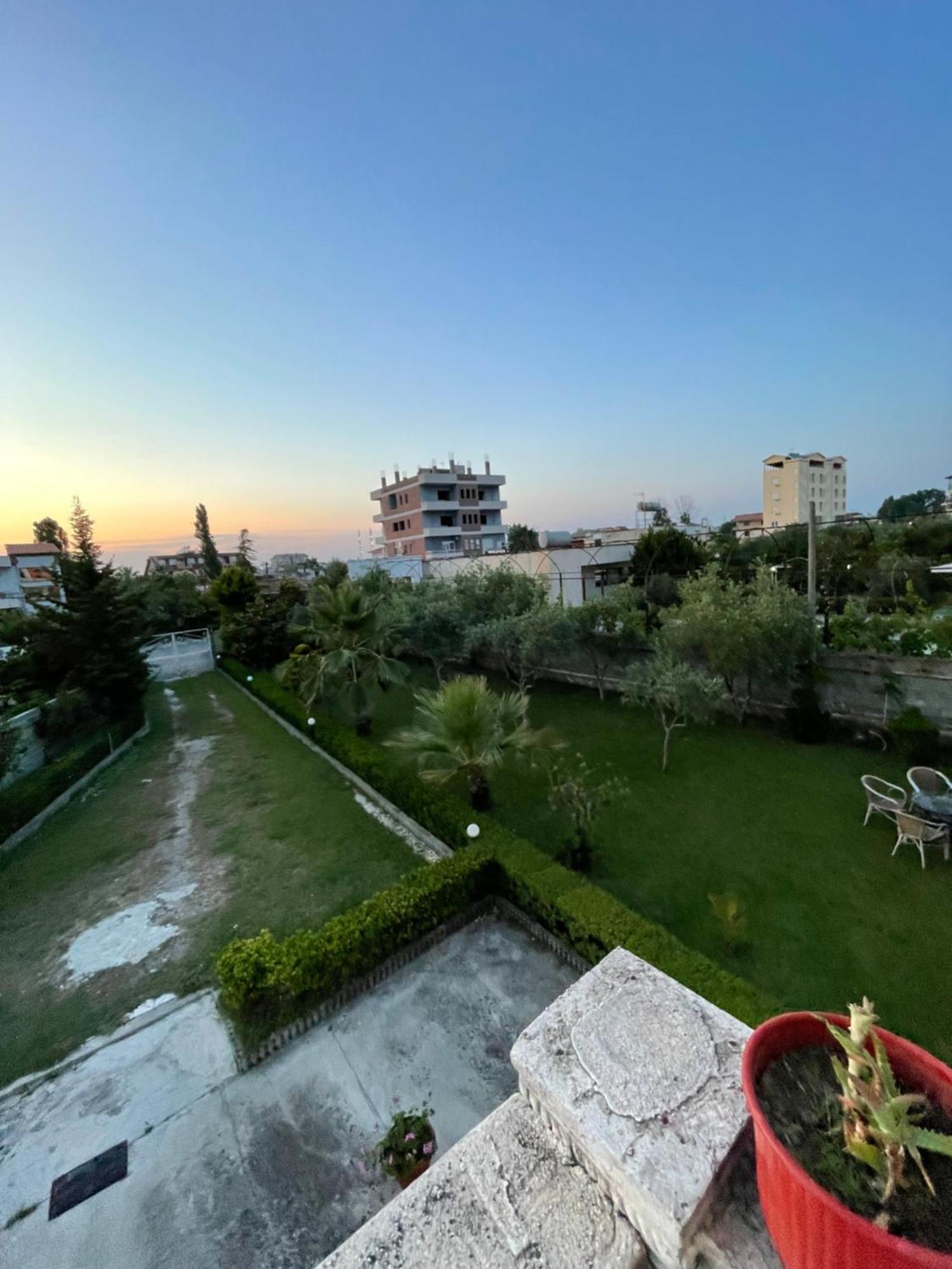 Vila Briart Apartamento Durrës Exterior foto