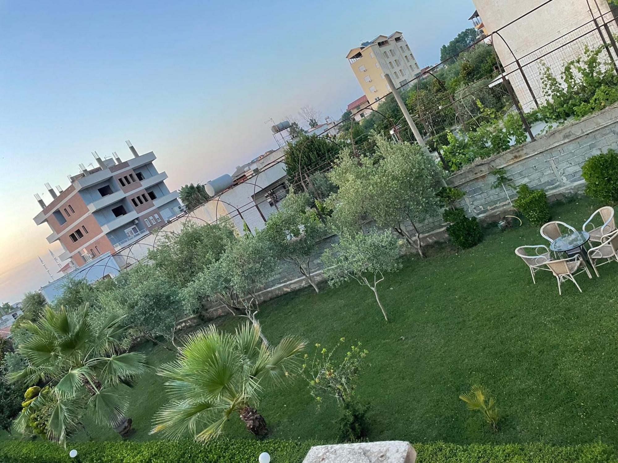 Vila Briart Apartamento Durrës Exterior foto